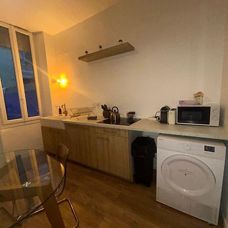 Chez Marie Et Romain- Appartement De Charme Au Coeur De La Joliette Proche Panier Centre Ville Marseille Luaran gambar