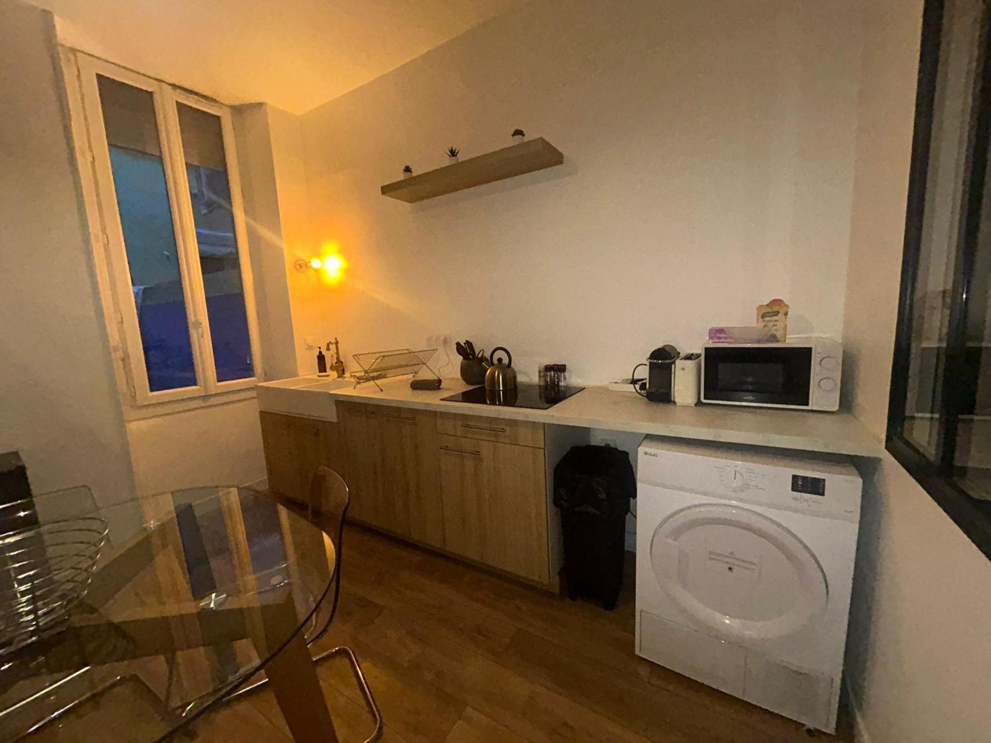 Chez Marie Et Romain- Appartement De Charme Au Coeur De La Joliette Proche Panier Centre Ville Marseille Luaran gambar