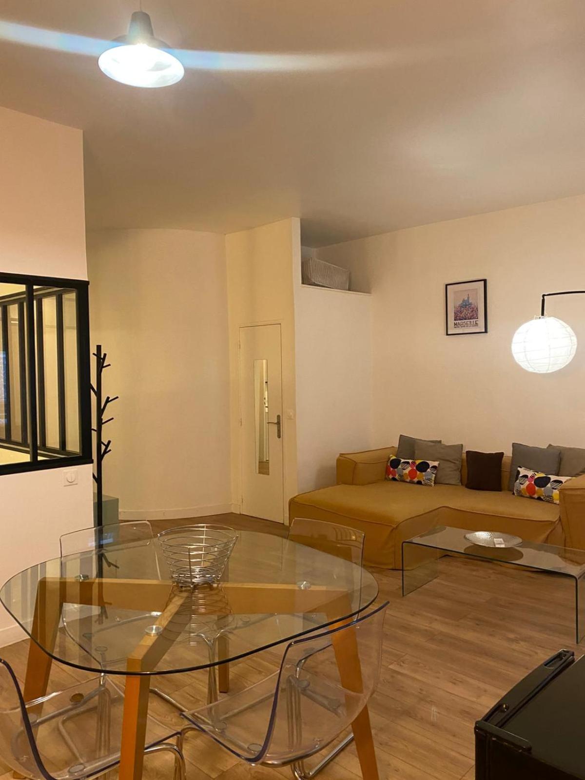Chez Marie Et Romain- Appartement De Charme Au Coeur De La Joliette Proche Panier Centre Ville Marseille Luaran gambar